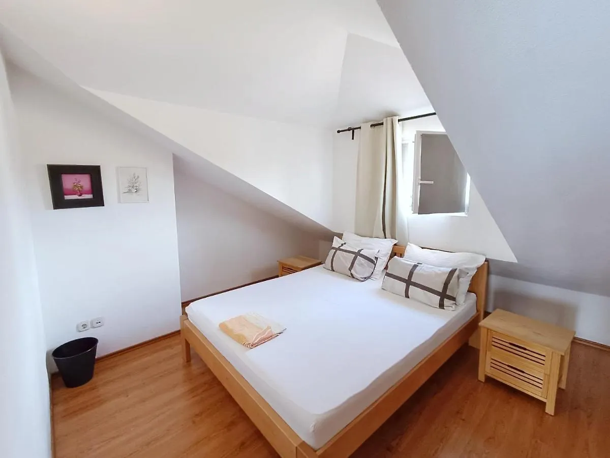 Sea View Apartment With Swimming Pool Near Beach Split Horvátország