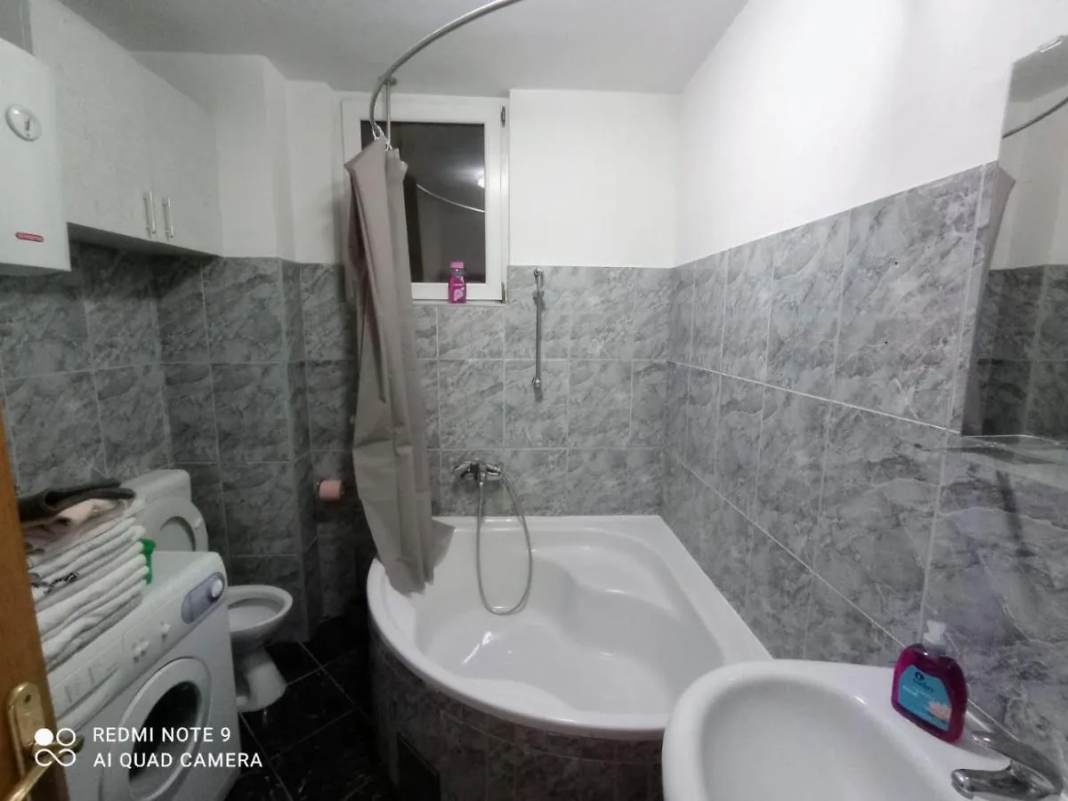 Sea View Apartment With Swimming Pool Near Beach Split
