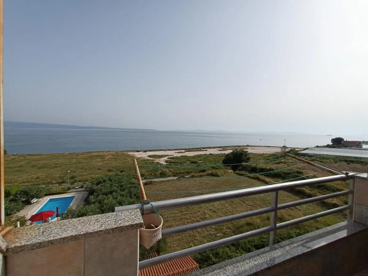 Sea View Apartment With Swimming Pool Near Beach Split